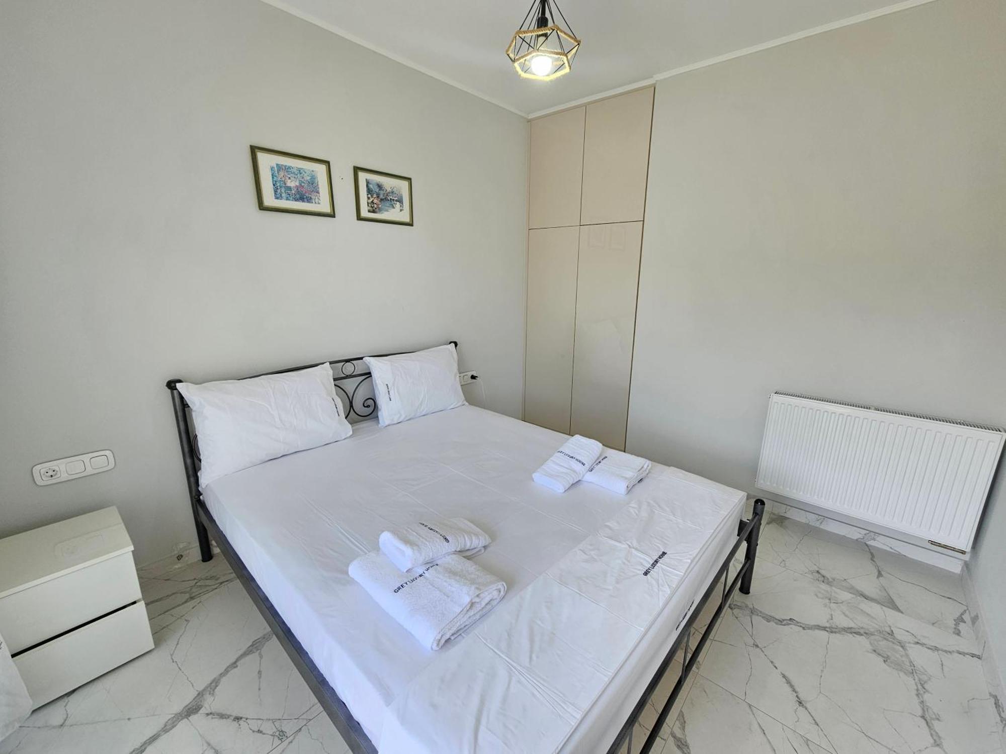 Grey Luxury House Apartamento Ýpsos Exterior foto