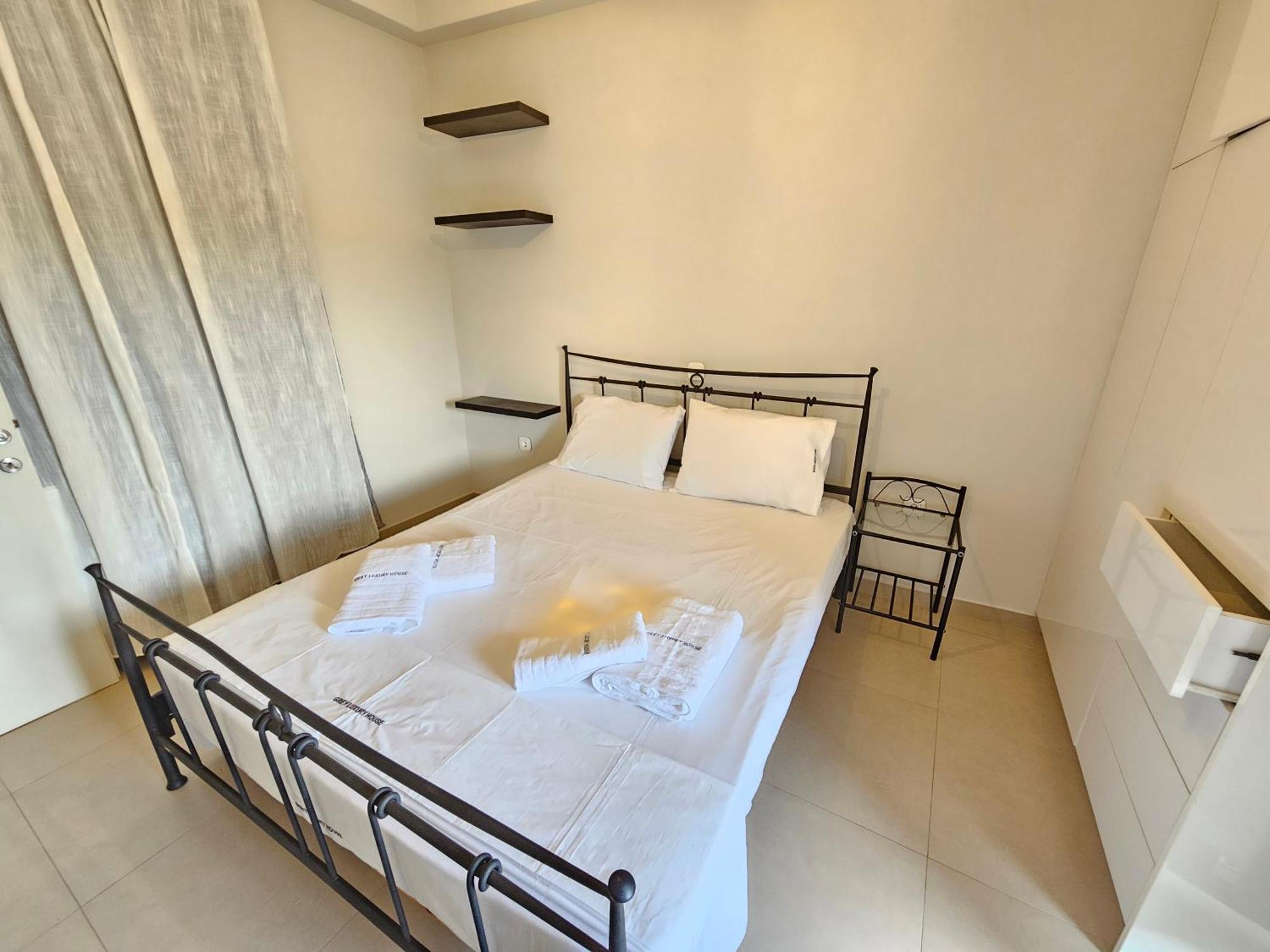 Grey Luxury House Apartamento Ýpsos Exterior foto